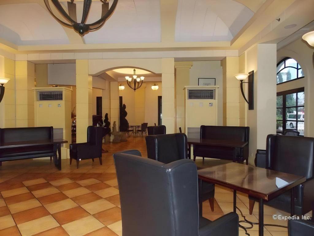 Planta Centro Bacolod Hotel & Residences Kültér fotó
