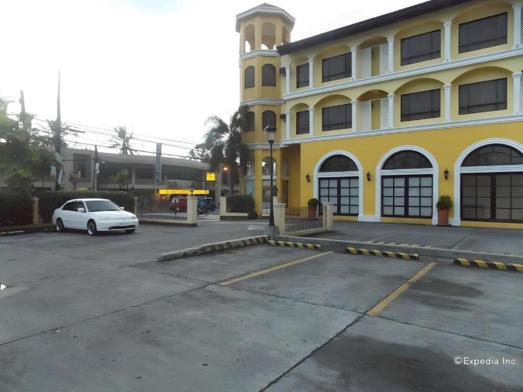 Planta Centro Bacolod Hotel & Residences Kültér fotó