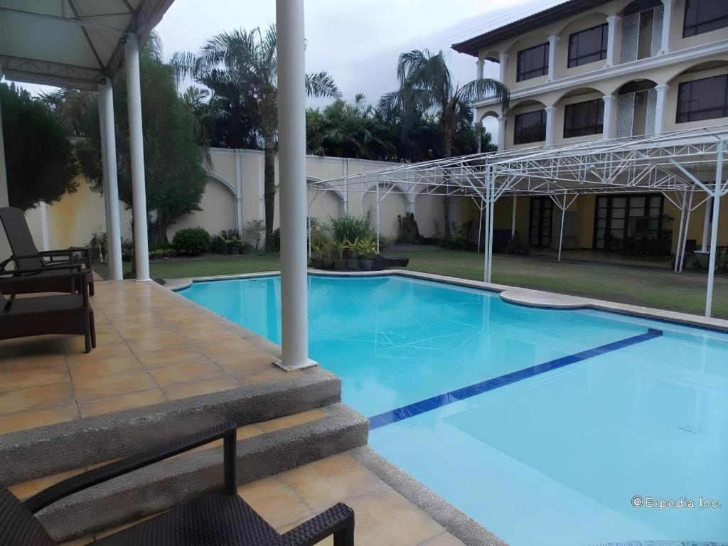 Planta Centro Bacolod Hotel & Residences Kültér fotó