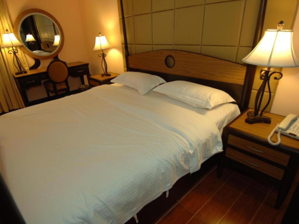 Planta Centro Bacolod Hotel & Residences Kültér fotó