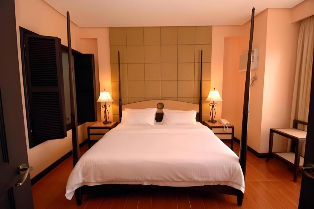 Planta Centro Bacolod Hotel & Residences Kültér fotó