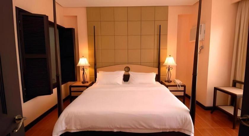 Planta Centro Bacolod Hotel & Residences Kültér fotó