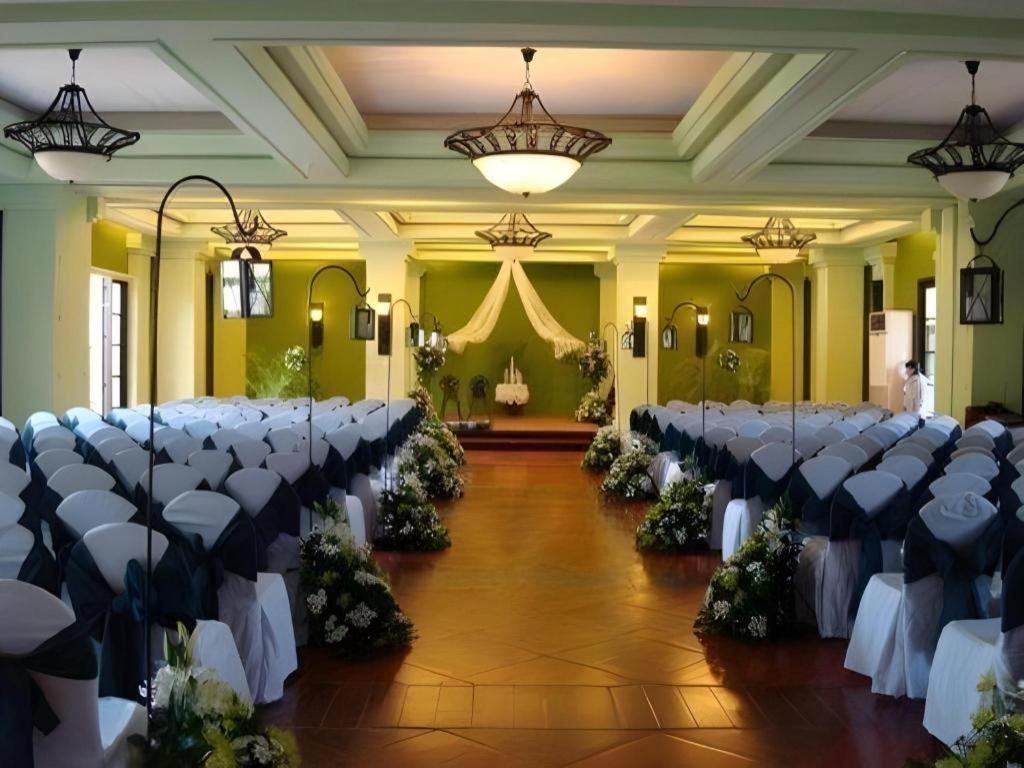 Planta Centro Bacolod Hotel & Residences Kültér fotó